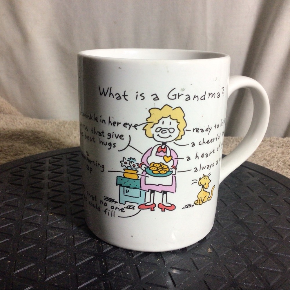 WHAT IS A GRANDMA Ceramic Coffee/Tea Mug American Greetings pre-owned